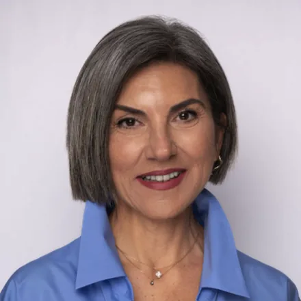 Yaprak Özer